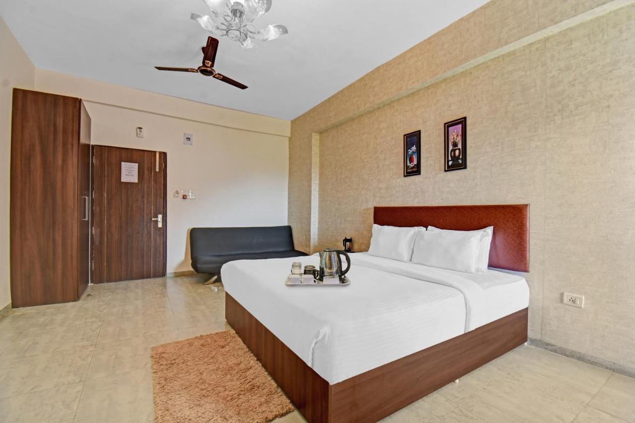 Townhouse Classio Suites Shirdi Ngoại thất bức ảnh