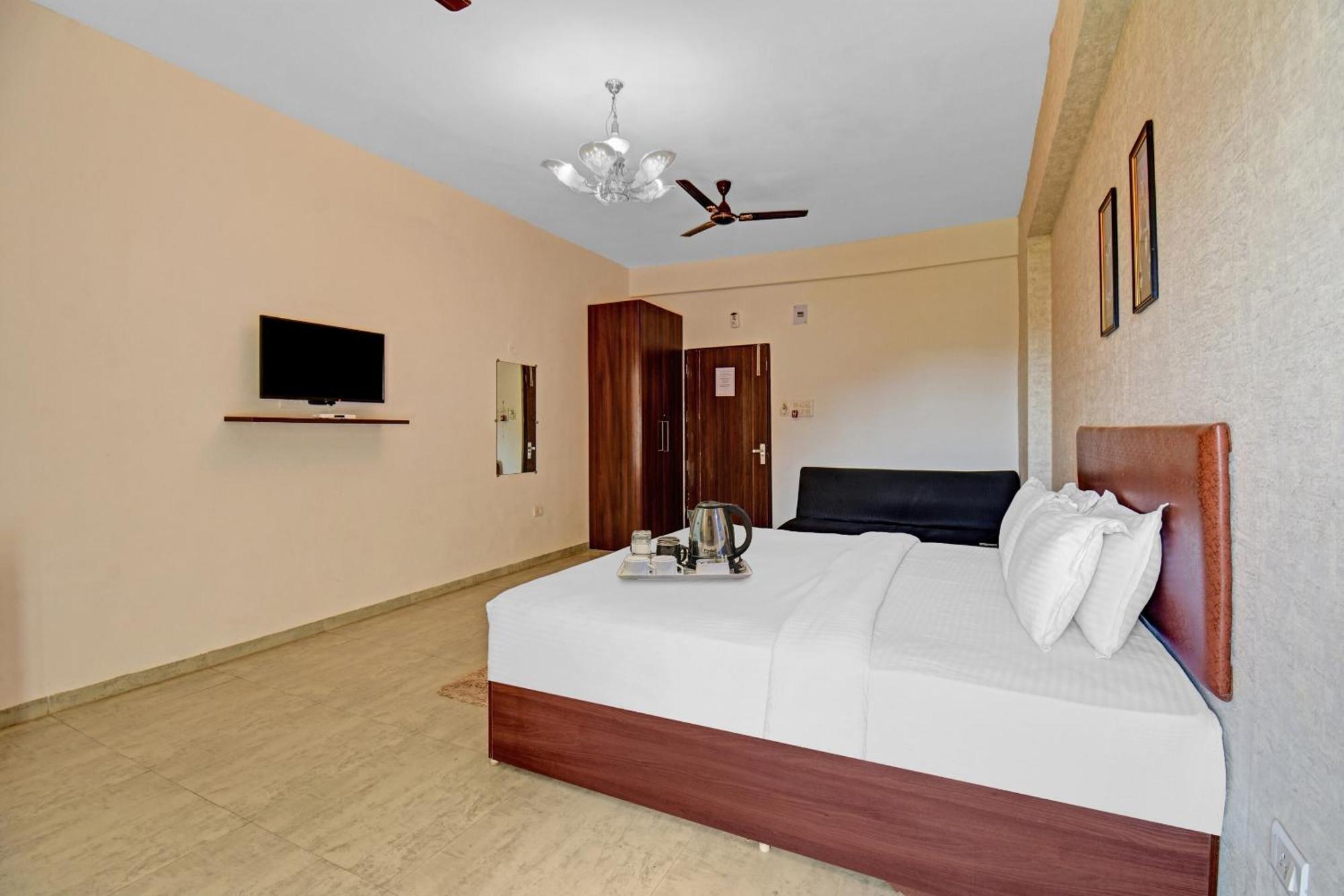 Townhouse Classio Suites Shirdi Ngoại thất bức ảnh