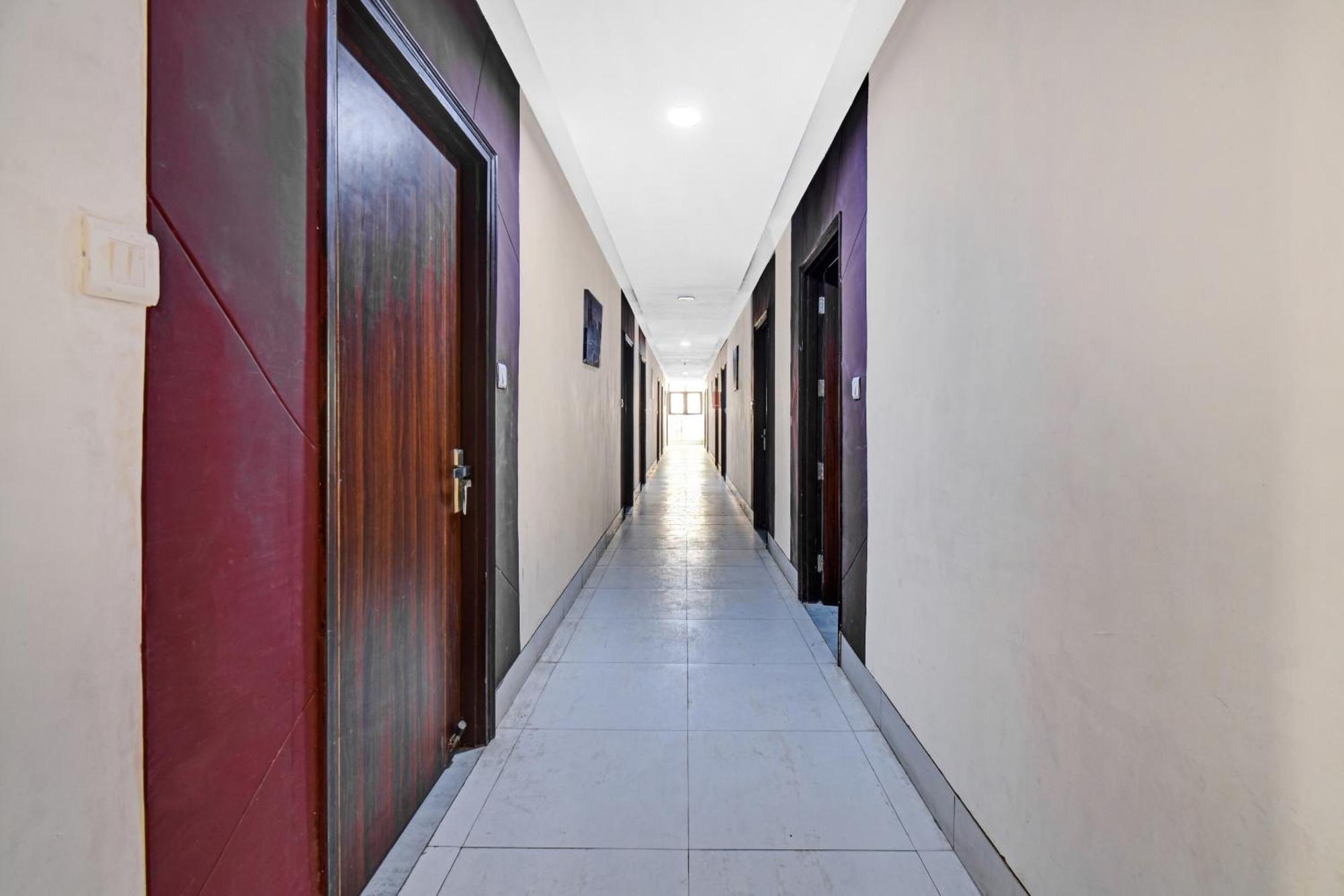 Townhouse Classio Suites Shirdi Ngoại thất bức ảnh