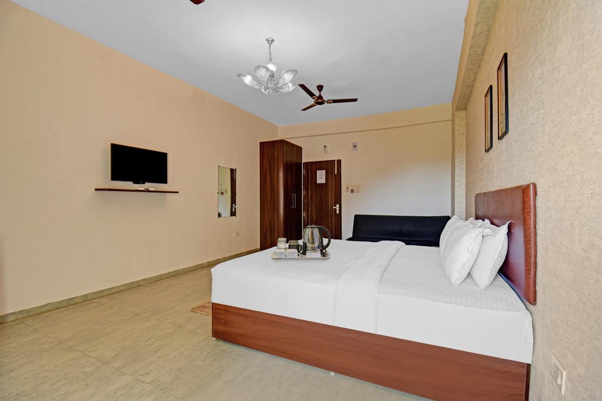 Townhouse Classio Suites Shirdi Ngoại thất bức ảnh